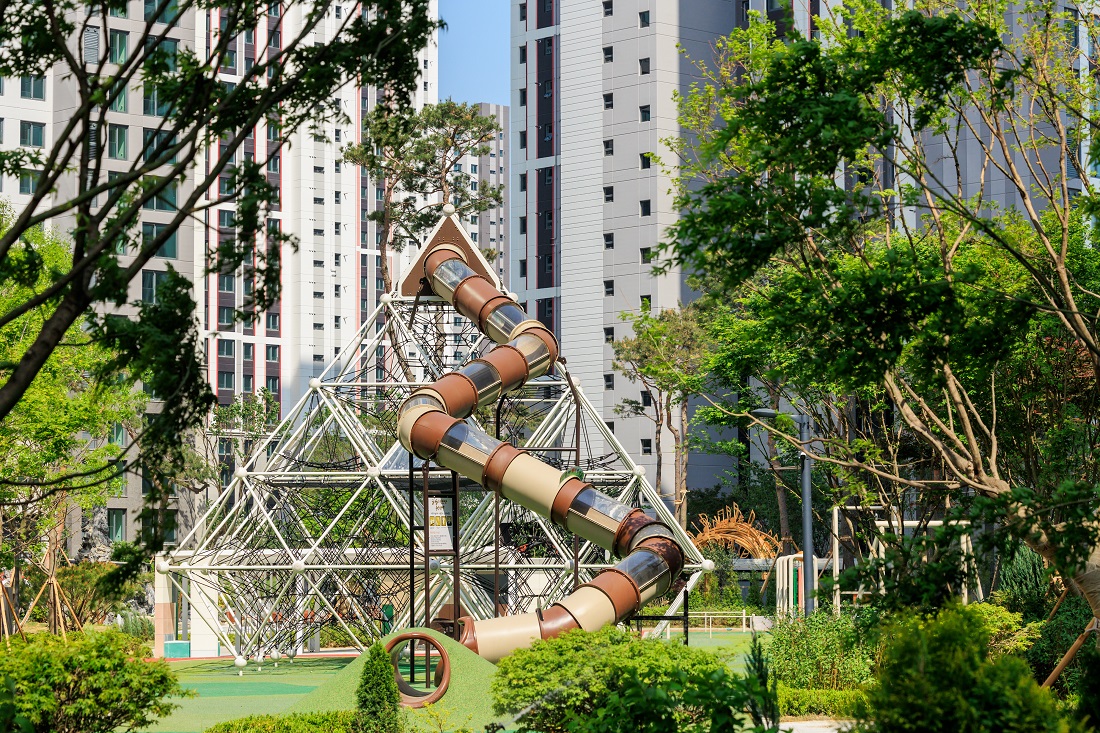 Asia Design Prize 2025 수상작_‘빅 네트 플레이그라운드’ 미끄럼틀
